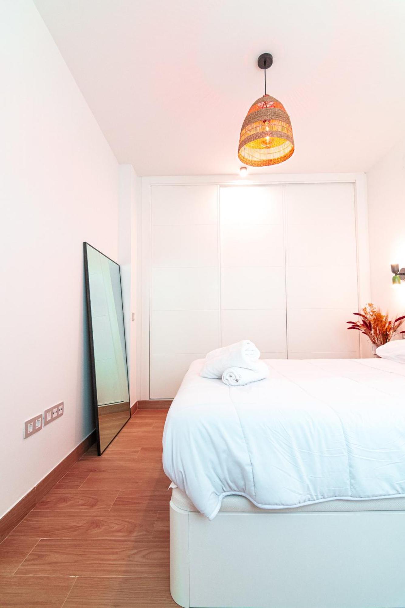 Edomus Castilla 120 เซบีญา ภายนอก รูปภาพ